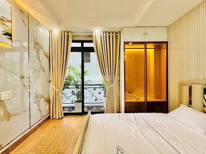 KHU VIP LUXURY PHÚ NHUẬN- 3 TẦNG-SÂN ĐỂ XE RỘNG-SẲN DÒNG TIỀN CHO THUÊ