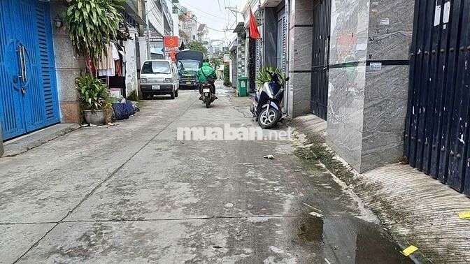 Cần bán gấp nhà P.ĐHT mặt tiền Q12 DT 4,6 x23 .1 trệt 2 lầu 4PN .4WS