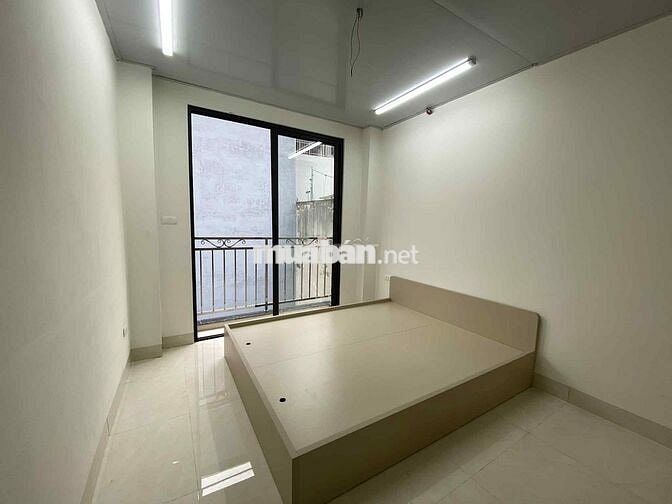 CHO THUÊ STUDIO,1N1K,  NỘI THẤT CƠ BẢN BAN CÔNG NGAY TẠI TRẦN DUY HƯNG