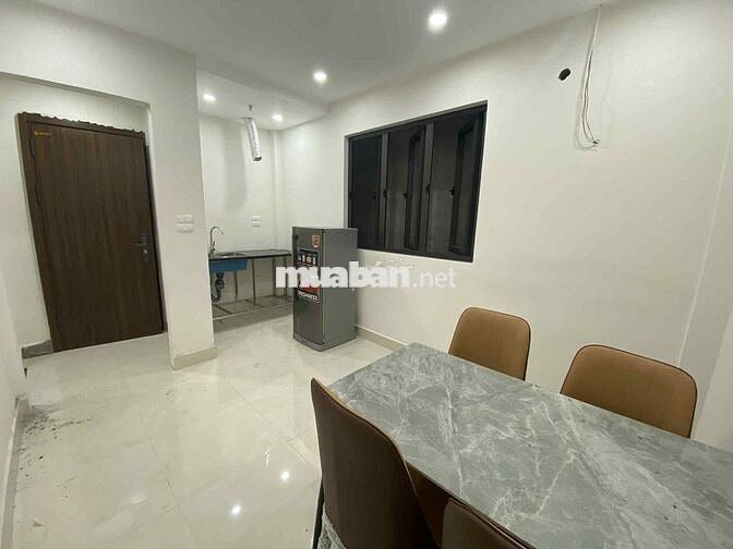CHO THUÊ STUDIO,1N1K,  NỘI THẤT CƠ BẢN BAN CÔNG NGAY TẠI TRẦN DUY HƯNG