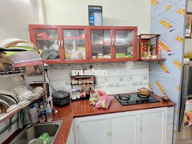 Giáp Phú Nhuận hẻm 5m - Nhà 3 tầng - Diện tích 86 m² - 9 PN - Chỉ 9tỷ