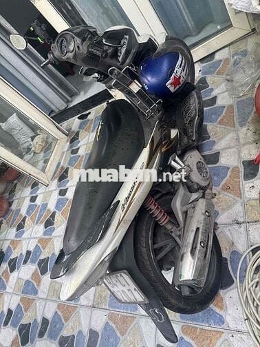 xe hoạt động tốt, máy móc êm, giấy tờ đầy đủ