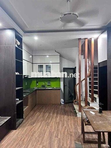 HÀNG HIẾM - CHỈ 2p ra HỒ LINH ĐÀM - 30m2 - 5 tầng -5tỷ8