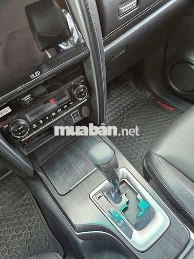 Fortuner 2022 2.4L máy dầu - số tự động