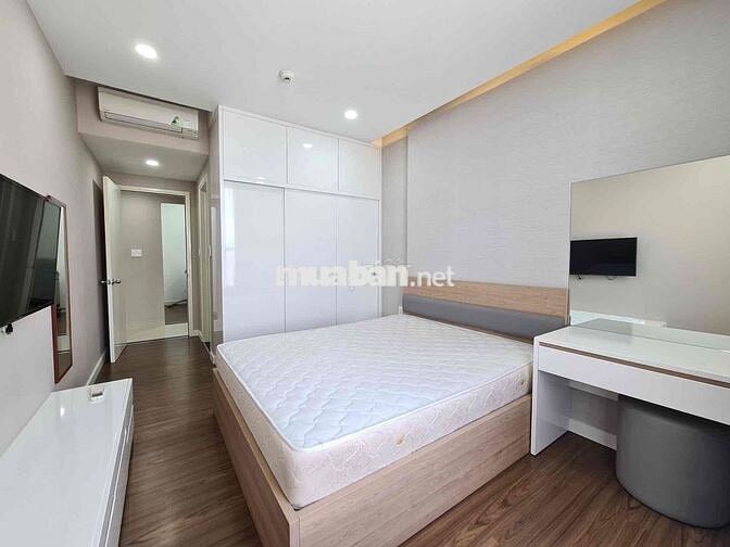 Cho thuê căn góc full nội thất đẹp ở ngay tầng cao view thoáng