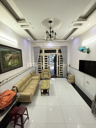 Tỉnh Lộ 10, 4x17m, 4 Tầng, 5 PN, Hẻm xe tải, Giá 5,2 Tỷ.