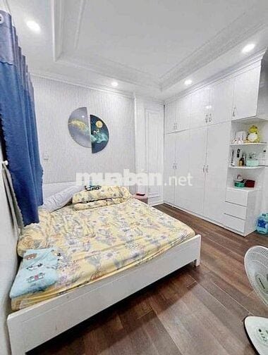 Nhà Nguyên Căn 1/ Dương Đức Hiền -4x17m , 6pn ,4 wc , 6 máy lạnh -20tr