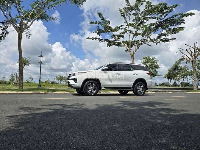 Fortuner 2022 2.4L máy dầu - số tự động