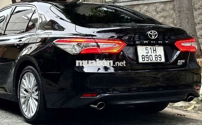 Bán Toyota Camry 2.5Q - 2021 xe CÒN NHƯ MỚI