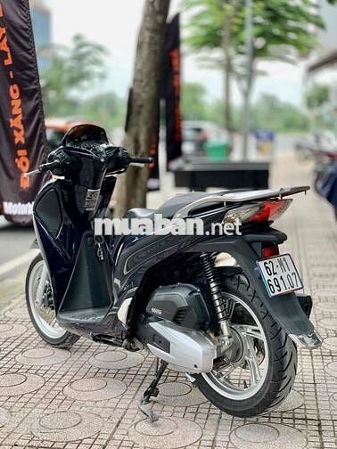 👉 Honda SH 150i ABS 2018 zin đẹp giá cực kỳ hợp lý