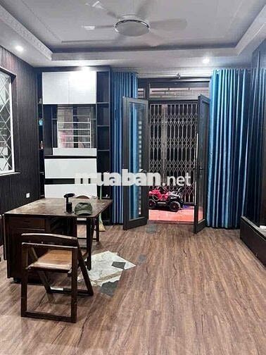 HÀNG HIẾM - CHỈ 2p ra HỒ LINH ĐÀM - 30m2 - 5 tầng -5tỷ8