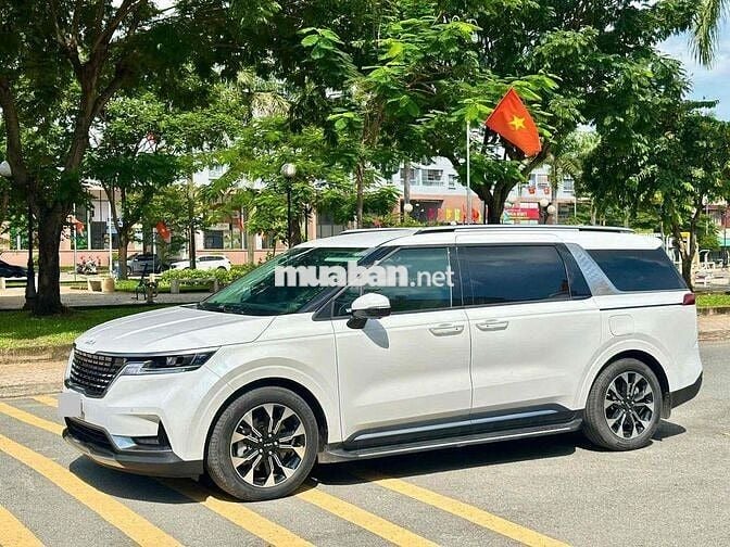 Kia Carnival 2024 - 1500 km