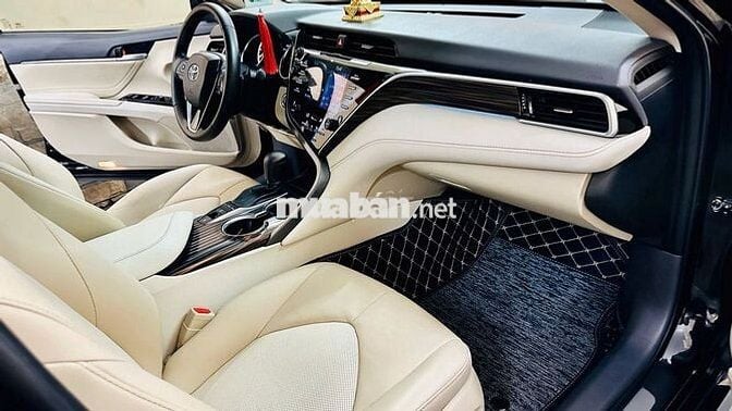 Bán Toyota Camry 2.5Q - 2021 xe CÒN NHƯ MỚI