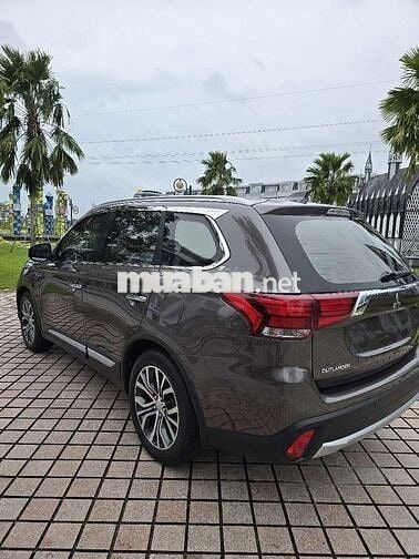 Outlander 2019 2.0 CVT - cực đẹp