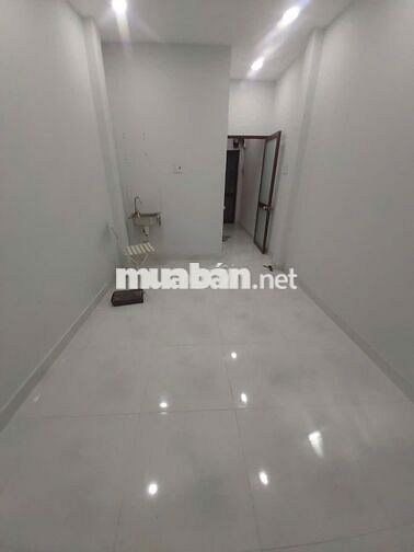 Căn hộ dịch vụ 39m2 7 PN đường Hòa Hoa Thám, Q. Bình Thạnh