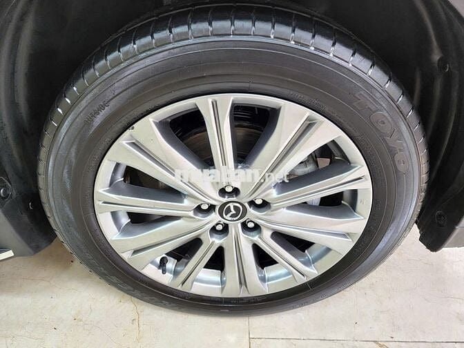 Mazda CX8 2025 Signature cực mới còn bảo hành hãng