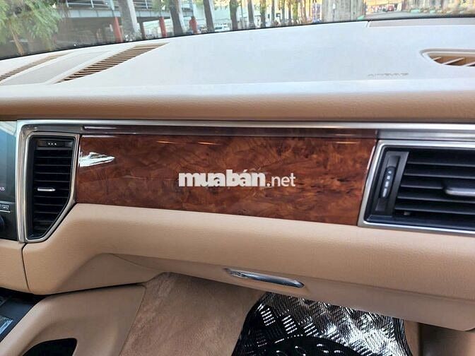 Porsche Macan fulloption, nhà trùm mền còn rất mới