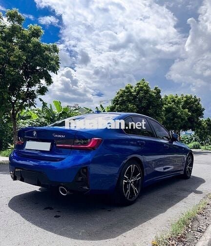 BMW 3 Series 2023 330i M Sport - 5800 km