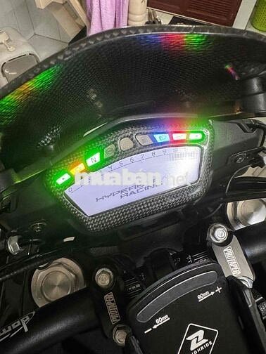 ducati hyperstrada 821