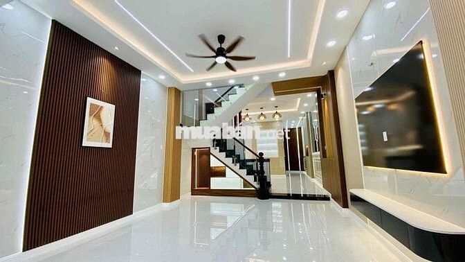 💥 Nhà đẹp 5x22m, đường 16m cực thoáng – 1 lầu gần chợ Bà Điểm, Hóc Môn