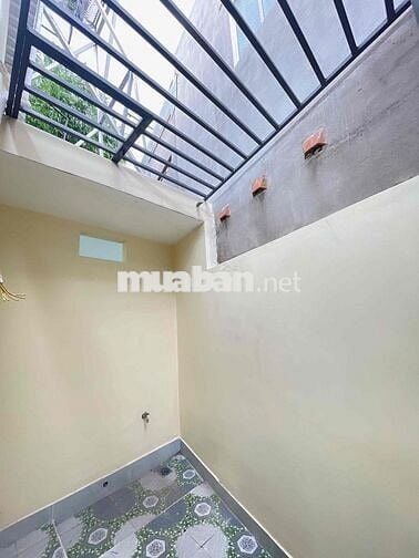 NHÀ CẤP 4 : 2PN 2WC HẺM XE 🚕79m2