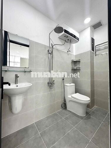 Cho thuê Căn Studio/tách bếp/máy giặt riêng ngay Etown Cộng Hoà