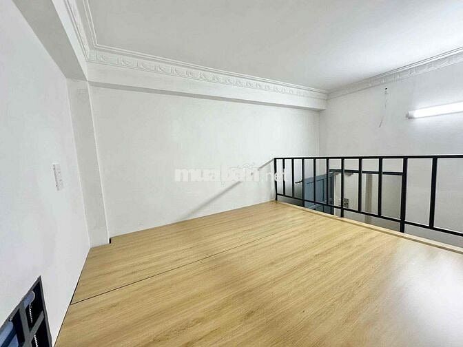 DUPLEX GÁC 3x GẦN ĐẠI HỌC NGUYỄN TẤT THÀNH