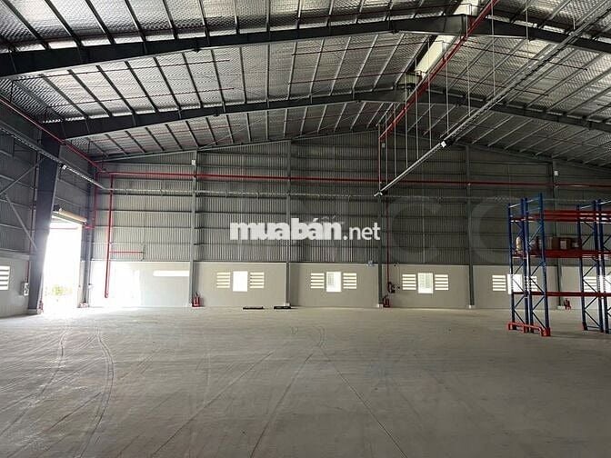 Kho xưởng 4.600m² có PCCC tự động và điện 3 pha, trong KCN Bình Minh