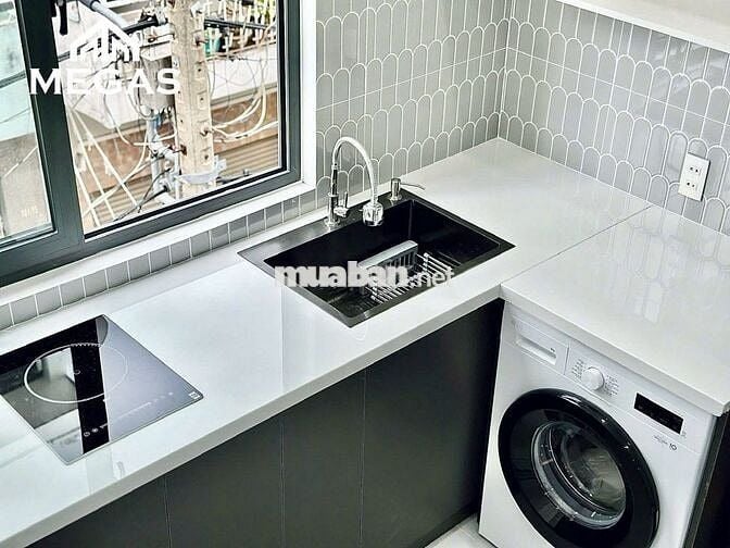 Cho thuê phòng Full NT 35m2 Ban công Máy giặt riêng Nhiêu Tứ gần Q1,Q3