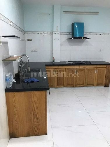Cho thuê nhà mặt tiền nguyên căn 100 m2 đường Dương Quảng Hàm