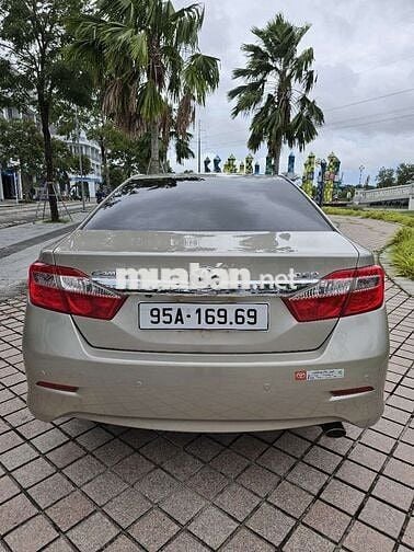 Toyota Camry 2014 2.5Q - 79900 km