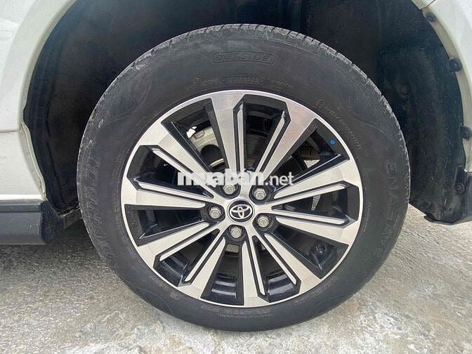 Toyota Veloz Cross 2022 - 520000 km