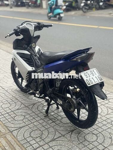 Xe máy Yamaha Exciter 135 màu xanh trắng