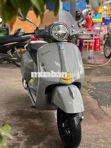 Cần bán Piaggio Vespa Super GTS 300 HPE Abs
