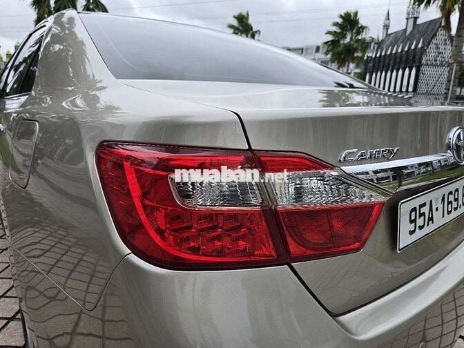 Toyota Camry 2014 2.5Q - 79900 km