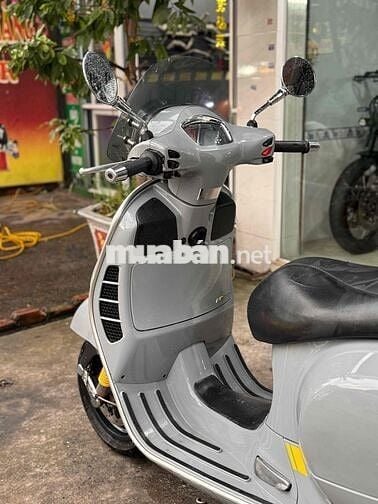 Cần bán Piaggio Vespa Super GTS 300 HPE Abs