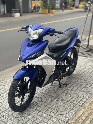 Xe máy Yamaha Exciter 135 màu xanh trắng