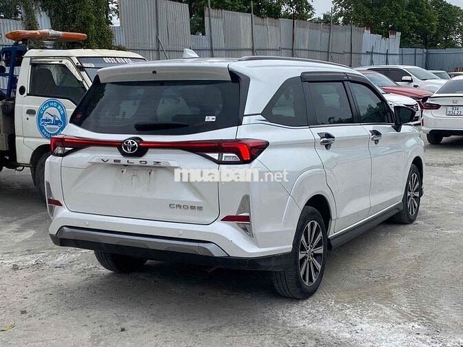 Toyota Veloz Cross 2022 - 520000 km