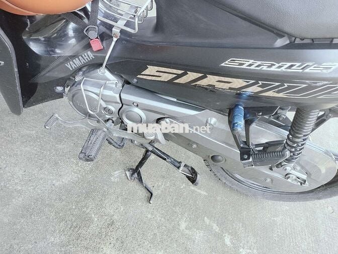 Xe máy Yamaha Sirius RC màu đen