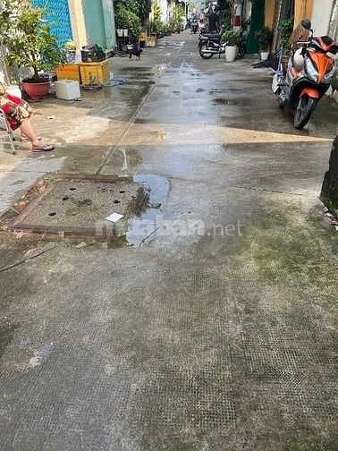 Trệt Lững Lầu HXH tới cửa LŨY BÁN BÍCH gần ngay CV ĐẦM SEN 