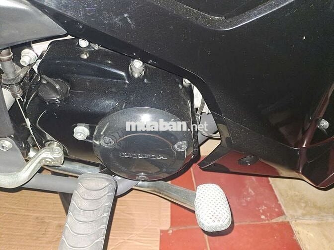Cần bán (không gấp) Wave 125i đời đầu của máy nhỏ