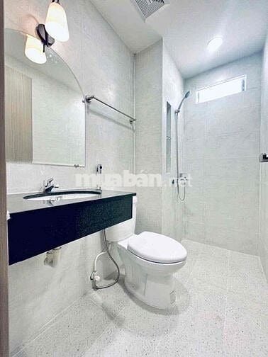 CHO THUÊ CĂN HỘ TÁCH BẾP_BAN CÔNG GIÁ TỐT GẦN VÒNG XOAY DÂN CHỦ MỚI
