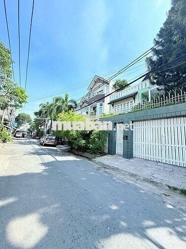 Nhà cũ mặt tiền Đường B khu vip ADC Quận Tân Phú dt155m2 đất,1 lầu 4pn