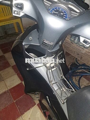 Cần bán (không gấp) Wave 125i đời đầu của máy nhỏ