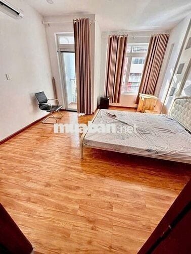 Nhà 3 lầu 4 x 16 Tân Cảng. P25 nhà mới 26 Triệu xe hơi đâu đỗ