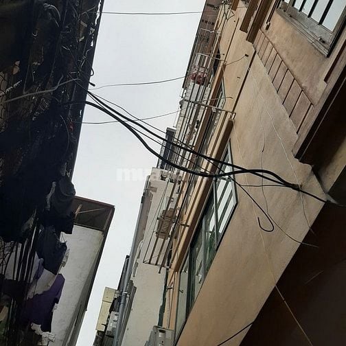  CHO THUÊ căn hộ chung cư trong ngõ 99 phố Trung Liệt, 45m2, full đồ