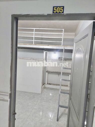 Phòng trọ 20m2 có gác sẵn máy lạnh nằm sát VLU CS3