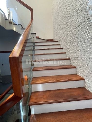 🍃🍃NGAY CÔNG VIÊN💯Cực Đẹp MTNB khu Tên Lửa- 5x20m 4 tầng GẦN Đ/SỐ 6
