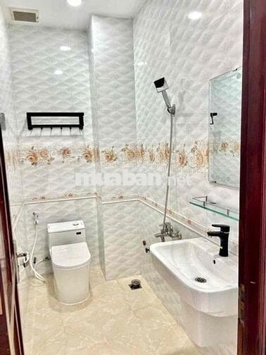 cho thuê nhà nguyên căn gần Eaon Tân phú - hẻm đường số 2, bình tân