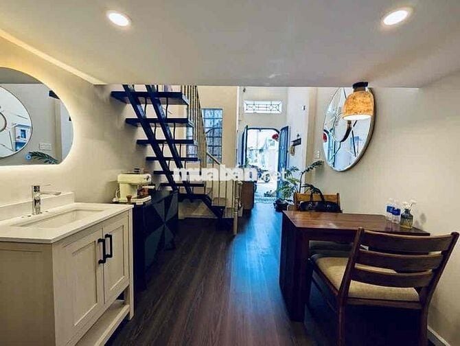 PHÚ NHUẬN NHÀ PHỐ PHAN XÍCH LONG- NHÀ MỚI ĐẸP THIẾT KẾ CHÂU ÂU